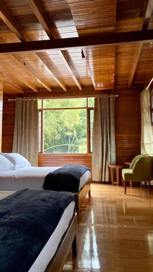 Hostal Zafiro Mindo Eksteriør bilde